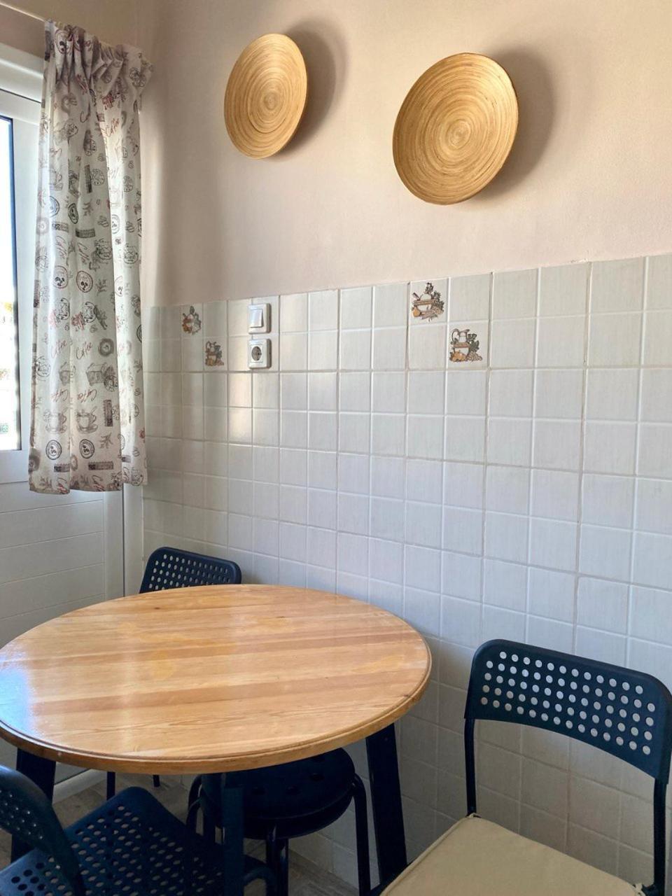Appartamento Charming Flat With An Amazing View Atene Esterno foto